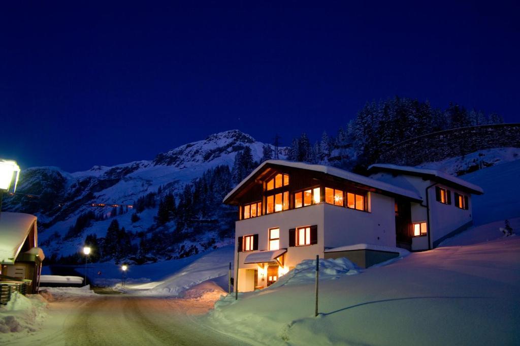 Iton Arlberg - Appartements Stuben am Arlberg Exterior photo